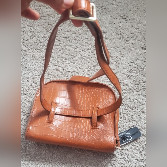 Bag - Picture 3 of 8